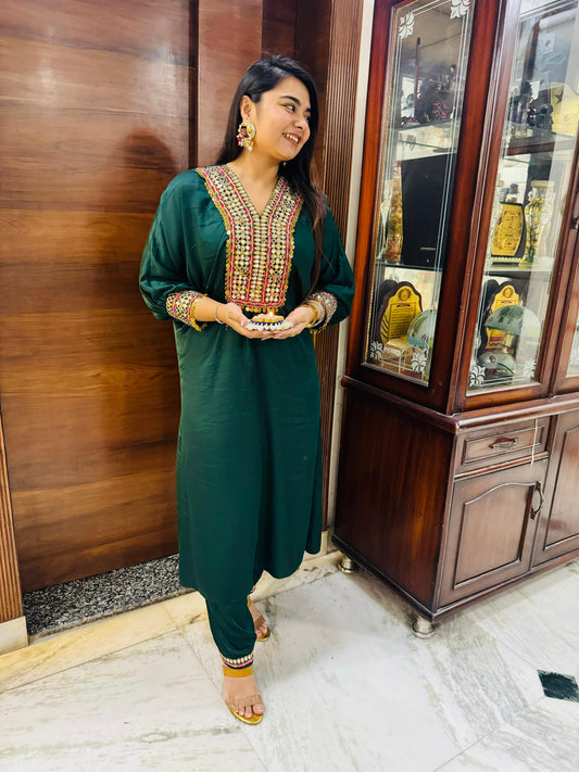 Embroidery green suit